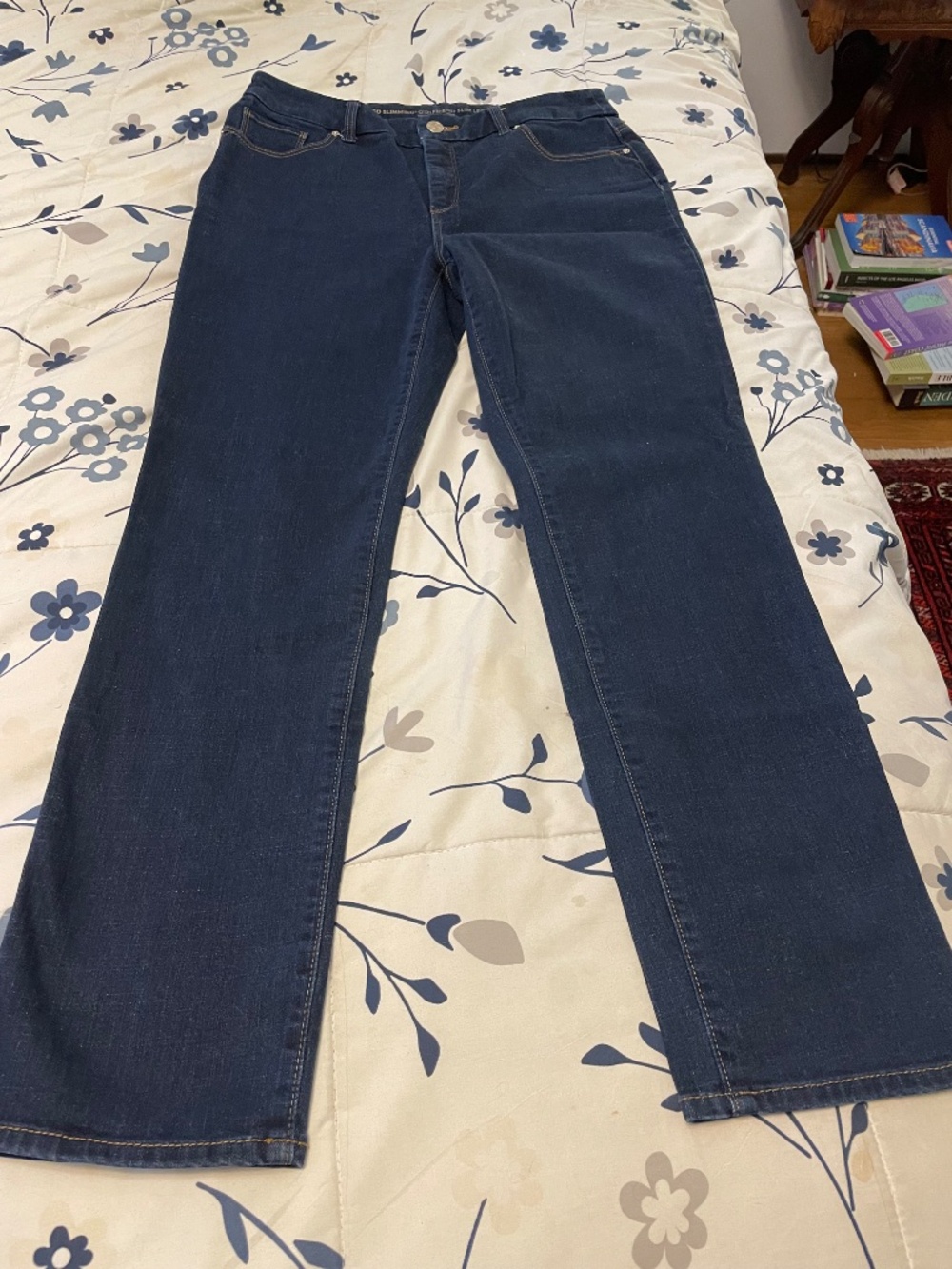 Chico’s Fabulously Slimming Classic Dark Blue Straight-Leg Jeans Size: Regular 1